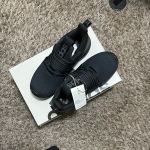 Adidas Black Kid Sneakers, good for female/male.